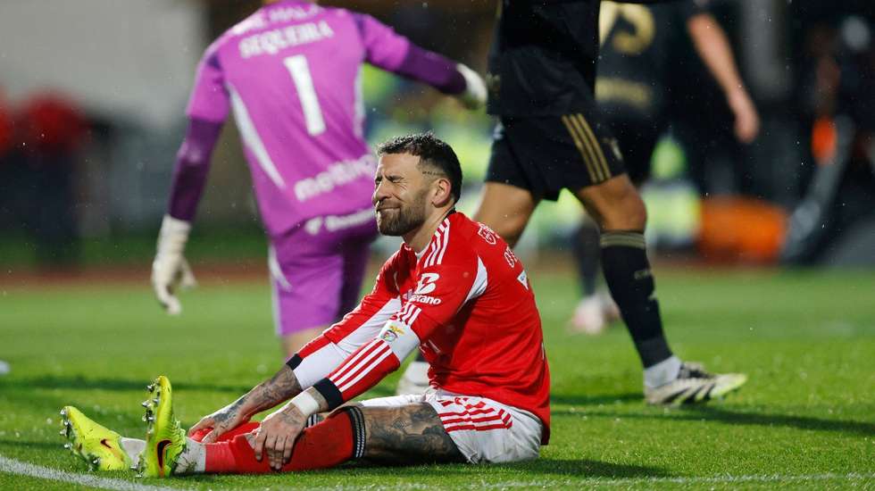 Benfica voltou a perder uma vantagem no Campeonato, sendo que mais de metade dos nove empates na prova surgiram nesse contexto (dois contra o Casa Pia)
