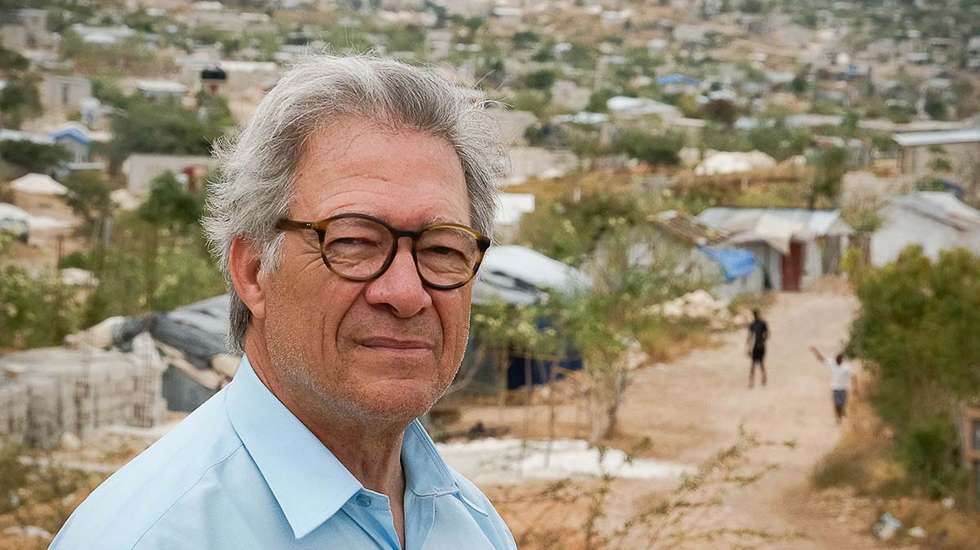 Fernando Nobre recusa que a família seja vacinada e não anda de avião para não usar máscara