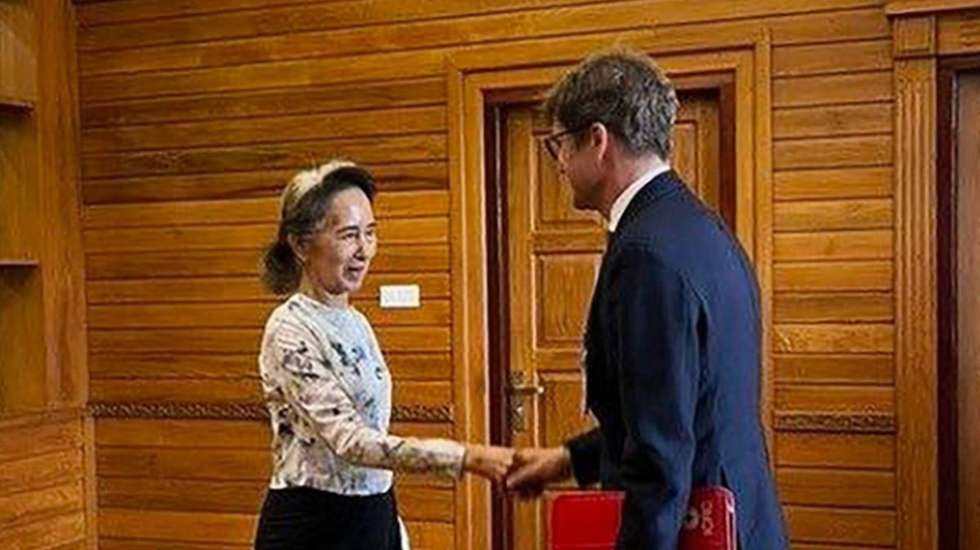 Foto divulgada pelo Gabinete Presidencial de Imprensa e Informação de Mianmar