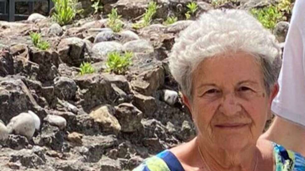 A idosa lembrou-se da sua experiência em caminhadas e escaladas da altura em que era membro do Clube Alpino Italiano, diz a família