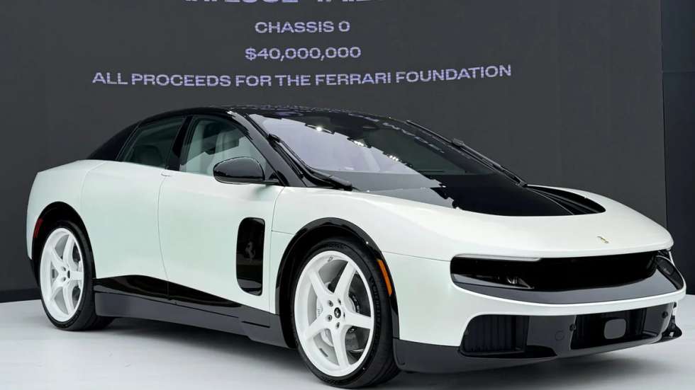 O Ferrari Luce bateu o recorde do veículo novo mais caro num leilão