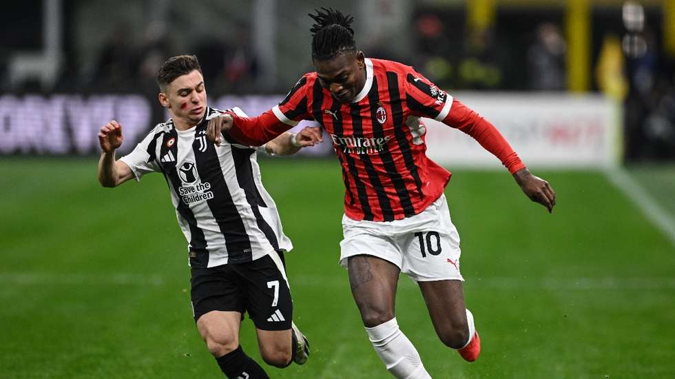 Rafael Leão e Francisco Conceição não conseguiram desfazer o nulo entre AC Milan e Juventus em San Siro