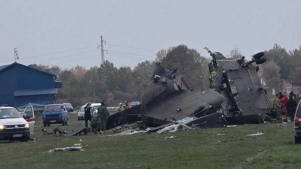Helicóptero terá começado a girar sobre si próprio antes de se despenhar.