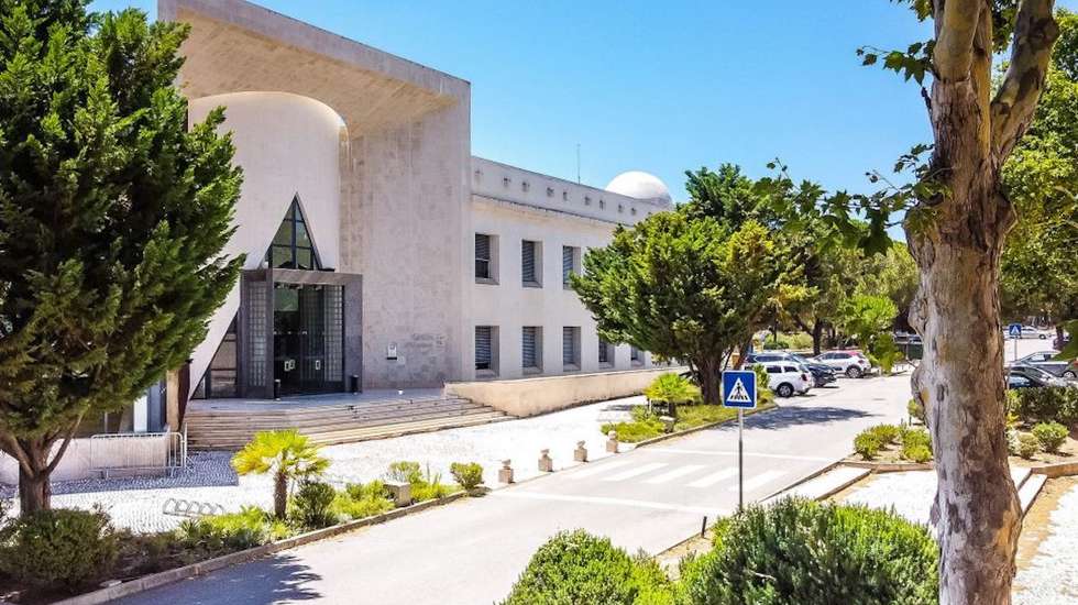 A audição pública dos candidatos está marcada para o dia 11 de novembro, no Grande Auditório do Campus de Gambelas, em Faro