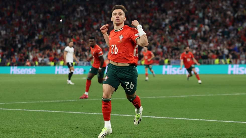 Francisco Conceição entrou para virar por completo o encontro na primeira vitória de Portugal frente à Alemanha desde o hat-trick do pai, Sérgio Conceição, no Europeu de 2000