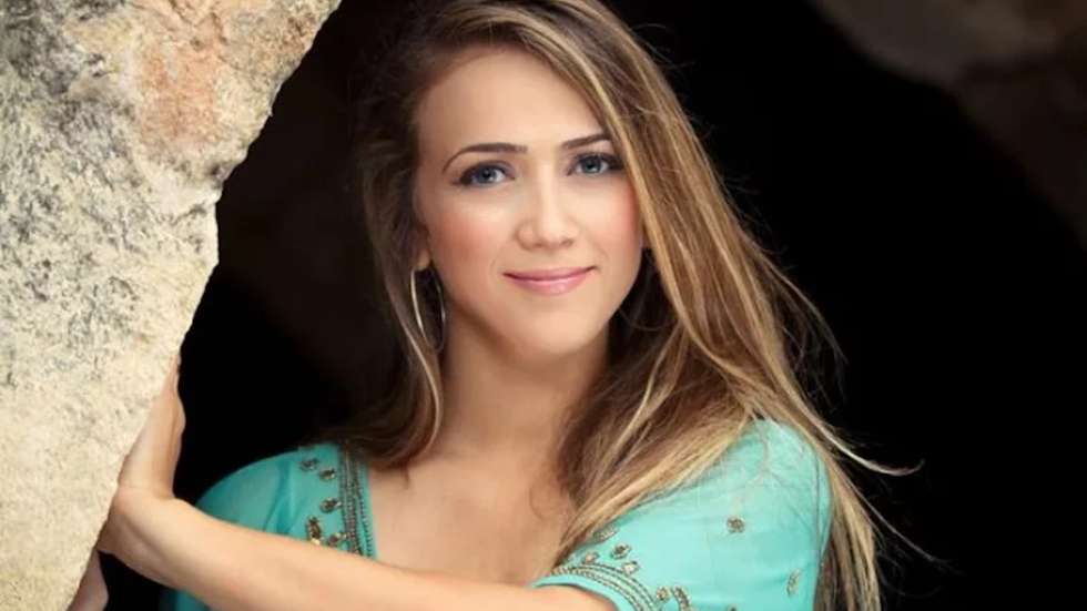Dalal Abu Amneh é uma figura muito popular e influente nas redes sociais