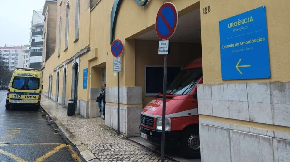 Mãe e filho foram referenciados em "situação estável" para a maternidade Alfredo da Costa, em Lisboa