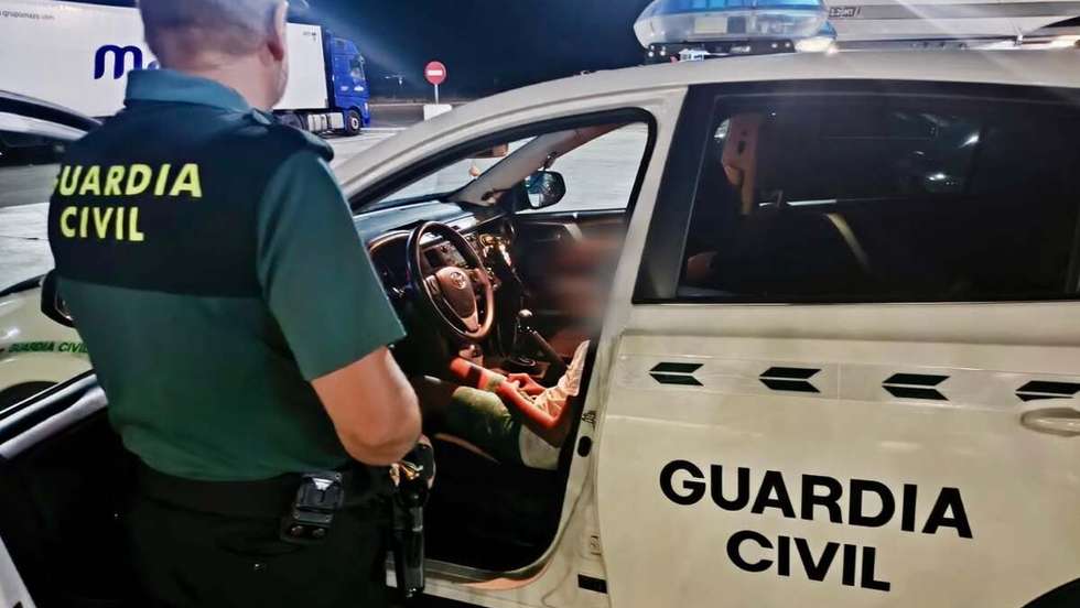 Menino ficou sob a tutela da Guarda Civil até a localização e regresso do seu pai