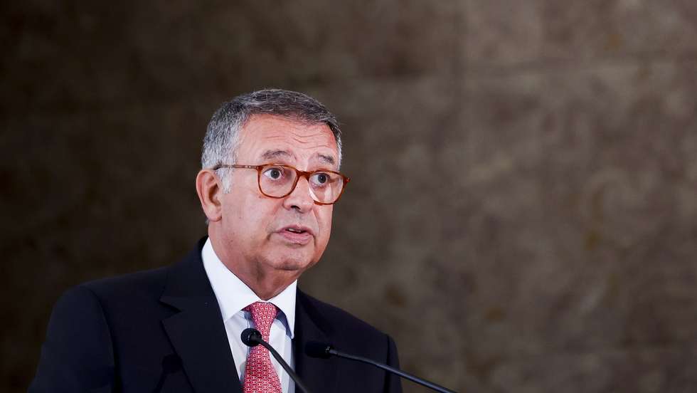 O Presidente da República, António José Seguro, usa da palavra durante a 8.ª Cimeira do Turismo Português, no Hotel Ritz Four Seasons, em Lisboa, 28 de setembro de 2026. FILIPE AMORIM/LUSA