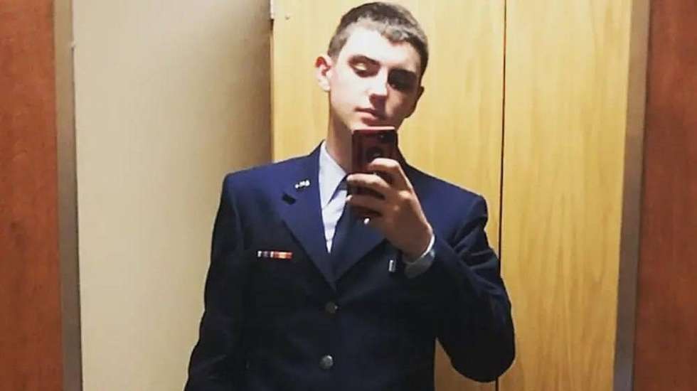 O jovem foi detido pelo FBI em abril e é suspeito de fuga de informação sobre o equipamento militar que os EUA estavam a enviar para a Ucrânia