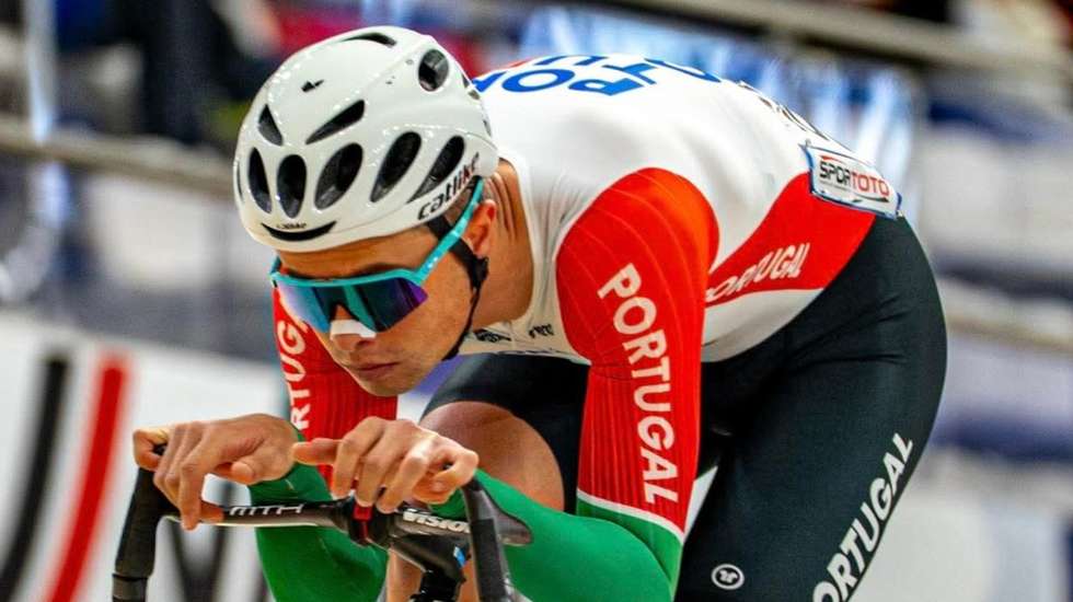 Miguel Salgueiro tornou-se o primeiro atleta português a conquistar uma medalha por Portugal num Campeonato do Mundo na corrida por pontos