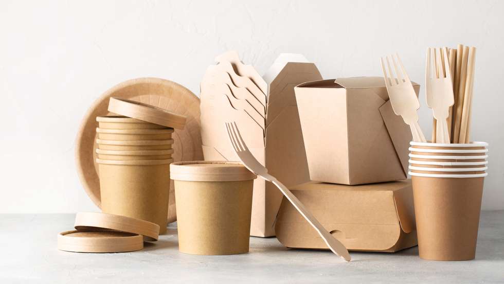 É mais fácil reciclar plástico do que as alternativas compostas por papel