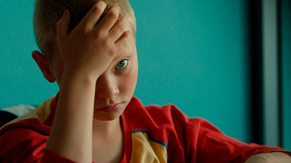 O resultado é uma comédia – o título não deixa margens para dúvidas – que está sempre a questionar os limites deste género de cinema