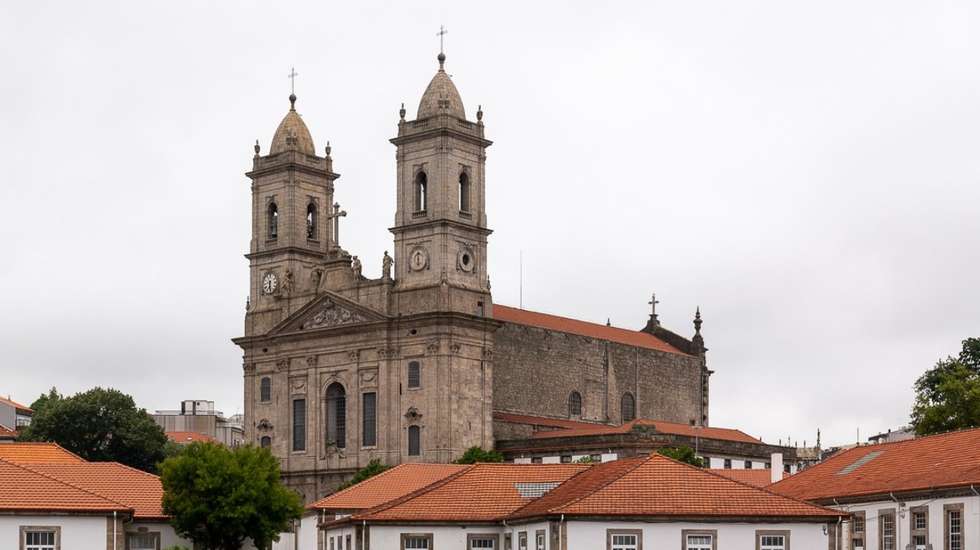 O município dá conta de que foram identificados 135 locais de culto no Porto relativos a nove "tradições religiosas"