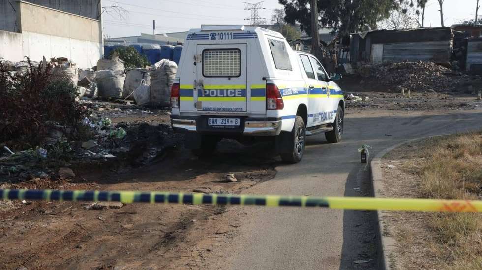São desconhecidas até ao momento as causas do assassinato em massa