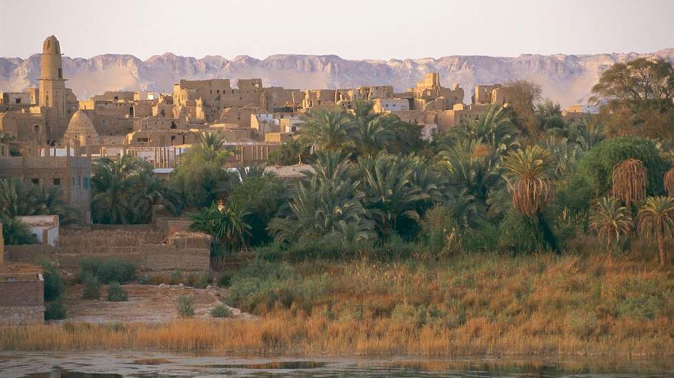 Imagem do Oasis de Dakhla, no Egipto, publicada no livro "Tableaux des Oasis Égyptiennes" de Alain Blottière