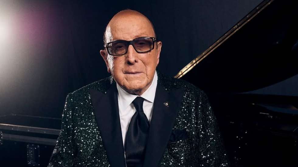 Clive Davis nasceu a 4 de abril de 1932 em Brooklyn, Nova Iorque