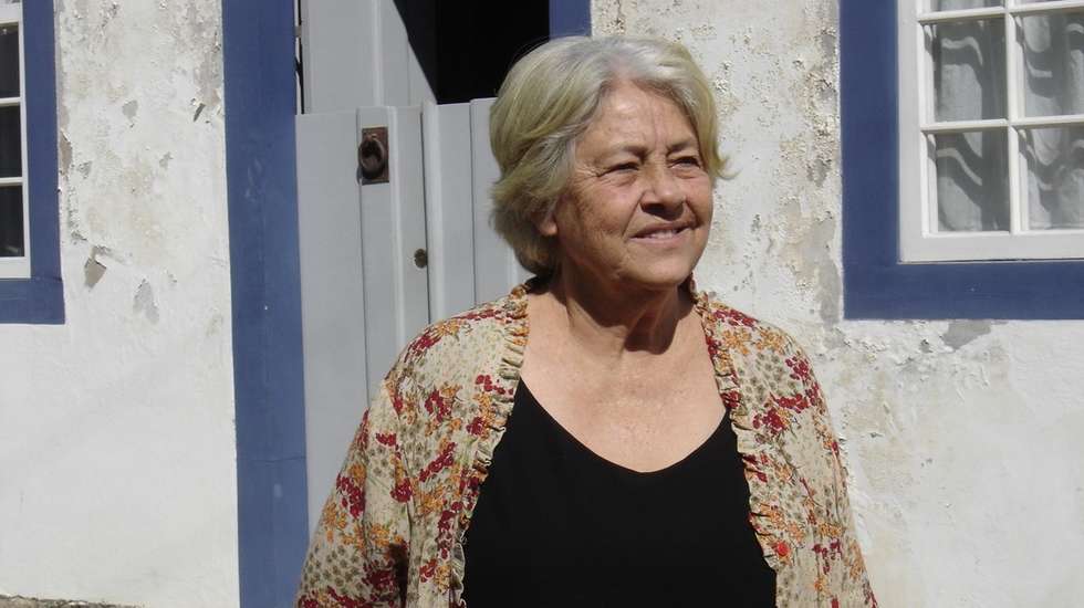 Adélia Prado nasceu em Divinópolis, Minas Gerais, Brasil em 1935