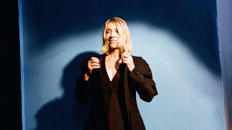 A obra de Kim Gordon enquanto artista visual vai estar em exposição pela primeira vez em Portugal