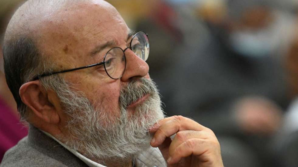 As histórias são curtas, os ambientes são bem montados e a originalidade de José Viale Moutinho parece nunca parece perder-se