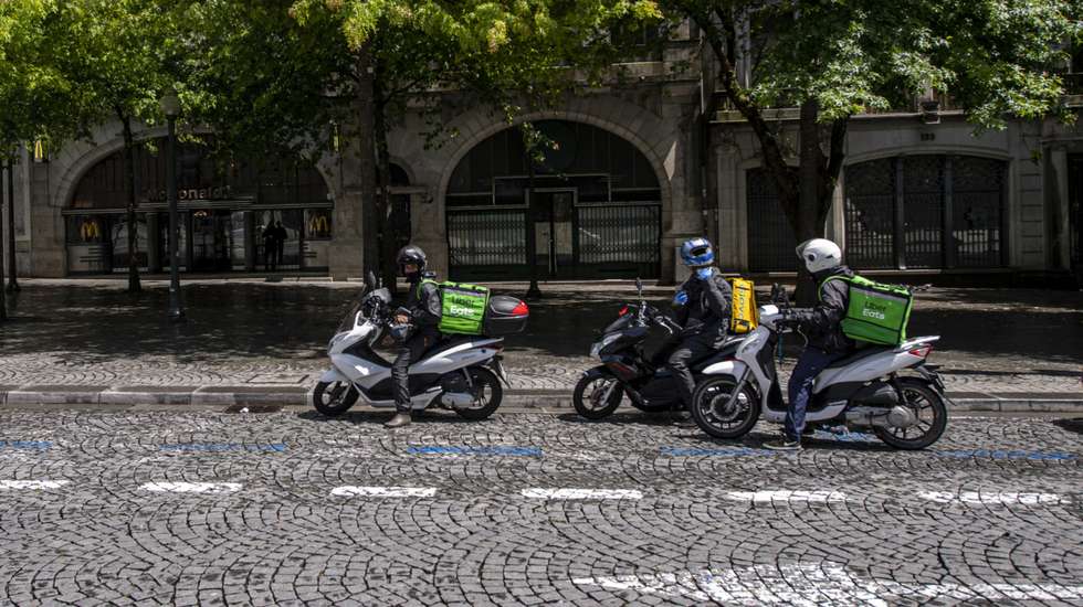 Na sentença, que tem data de 1 de fevereiro, é referido que "citada, a ré [Uber Eats] não contestou". A plataforma rejeita, agora, que tenha sido ouvida