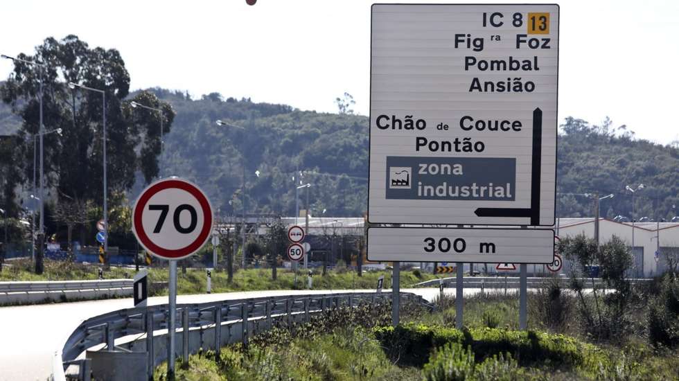 Comparativamente a 2018, verificou-se um aumento absoluto de cerca de 18% no total de infrações, sendo que o rácio de infrações por veículo fiscalizado aumentou 0,19 pontos percentuais, passando de 1,39% para 1,58%.