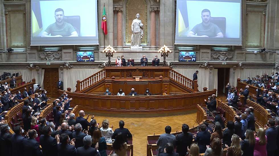 O encerramento da evocação está previsto para os mesmos locais, um ano depois, e deverá contar com a presença do Presidente da República, Marcelo Rebelo de Sousa