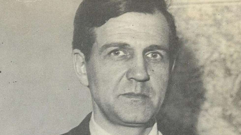 Emmanuel Bove nasceu (1898) e morreu (1945) em Paris