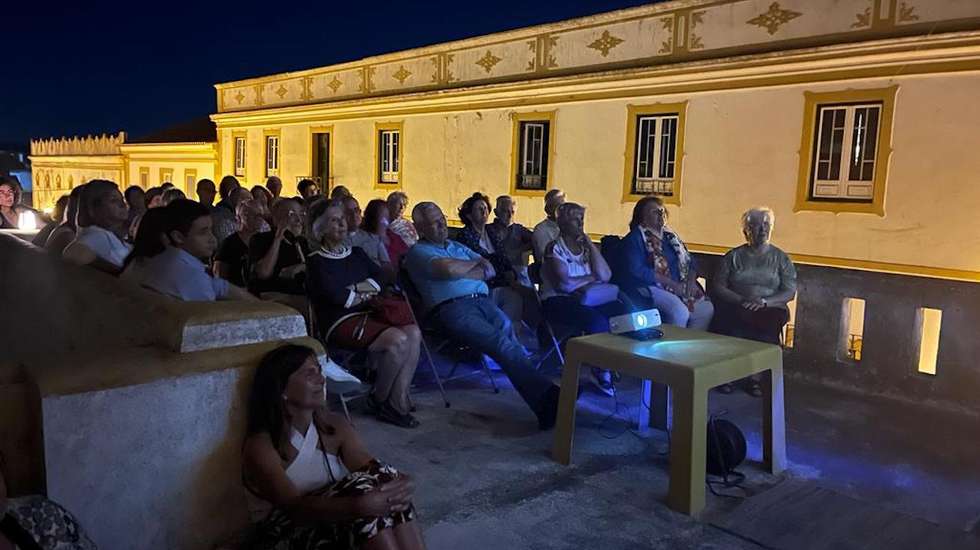 No palco vão estar Cuca Roseta, Iolanda, Mimicat e Susana Félix, numa "noite para reviver memórias através de êxitos, nacionais e internacionais