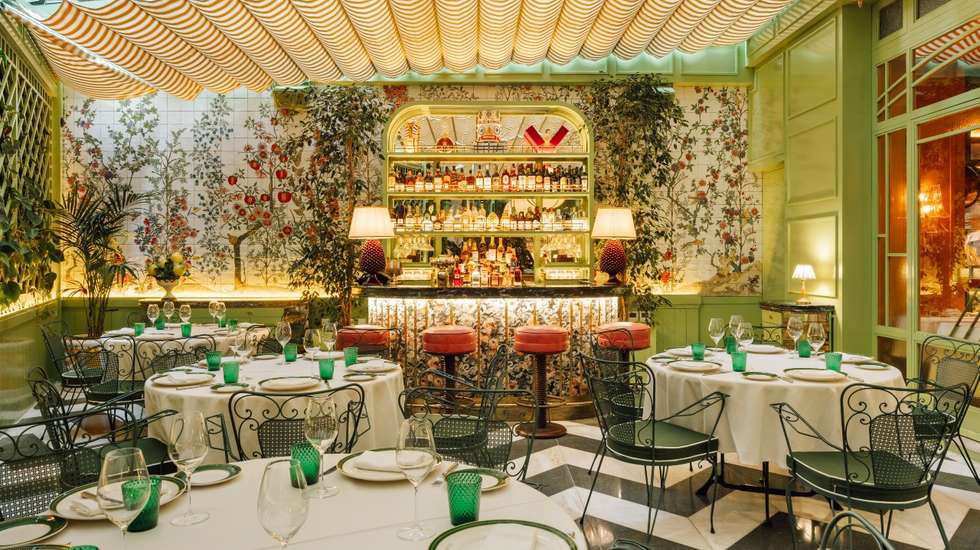 A Terrazza do Rocco está aberta todos os dias, disponível para pequeno-almoço, almoço e jantar