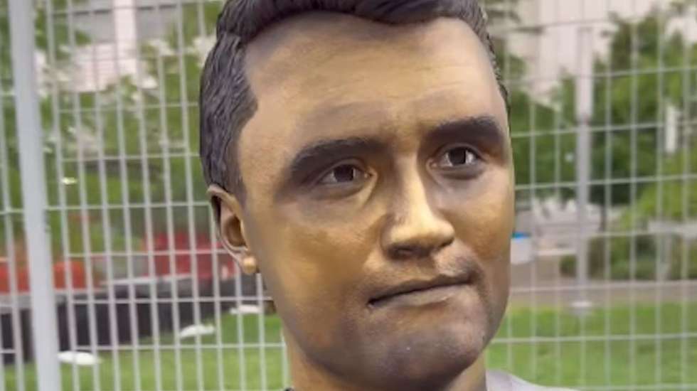 Charlie Kirk foi morto a tiro a 10 de setembro de 2025, enquanto intervinha num debate numa faculdade do estado de Utah, nos EUA