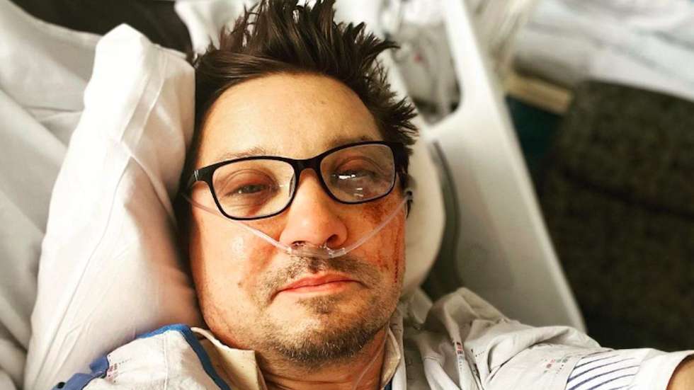 No currículo, Jeremy Renner, de 51 anos, tem duas nomeações aos Óscares, mas é sobretudo pela sua interpretação de Clint Barton, o herói Hawkeye, da Marvel, que é conhecido