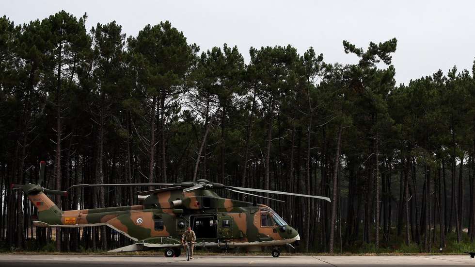 Um dos arguidos terá beneficiado de "revisões de viaturas particulares nas oficinas do AM1", esclarece a investigação