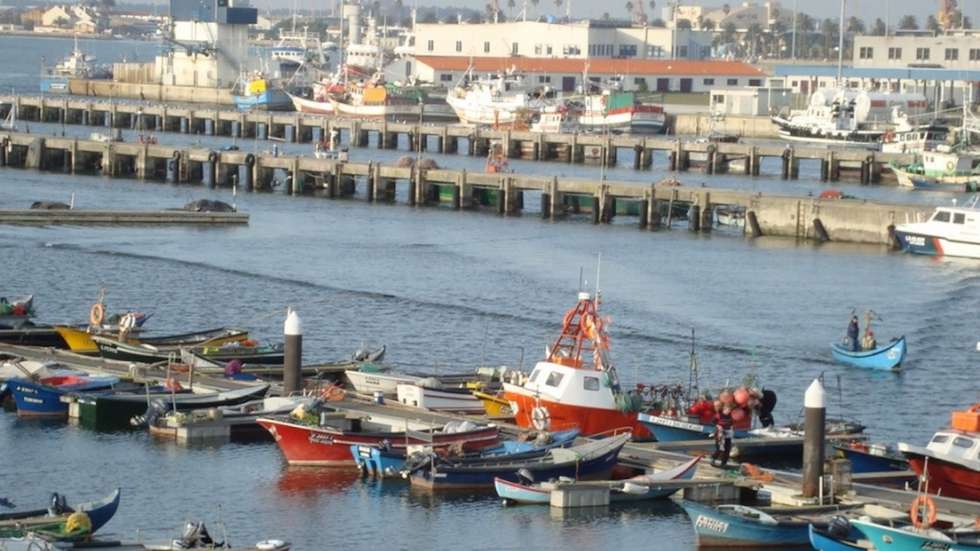 Haverá uma fiscalização da execução dos serviços, que poderá ser feita por uma empresa externa, com sanções pecuniárias e outras se não forem cumpridos os objetivos de limpeza