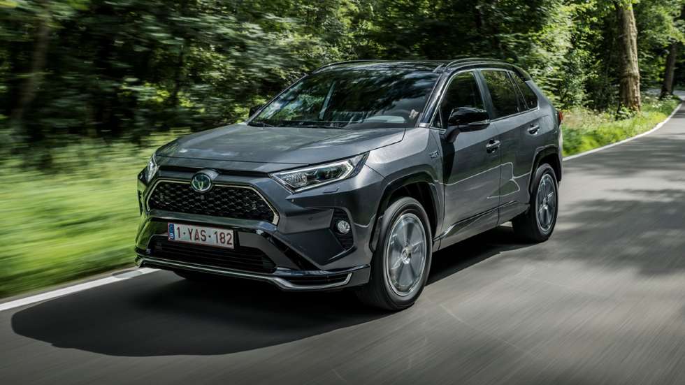 O Toyota RAV4 PHEV é dos híbridos plug-in com maior procura