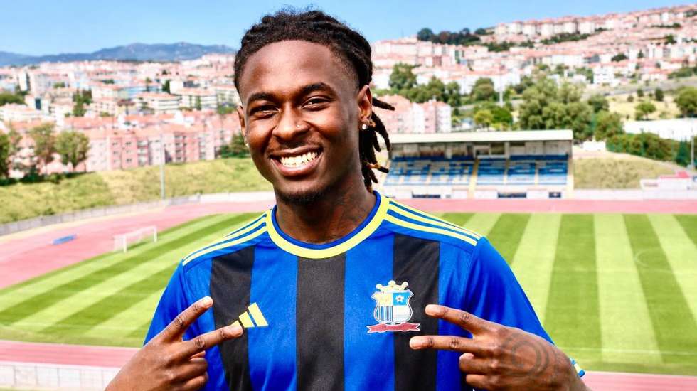 Depois de passar por vários escalões do futebol inglês, Quevin Castro voltou a Portugal esta época, através do Real SC