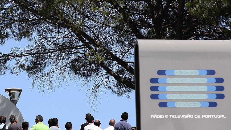 A direção de informação da RTP, liderada por António José Teixeira, foi esta terça-feira demitida, disse à Lusa fonte da empresa, sem avançar mais detalhes