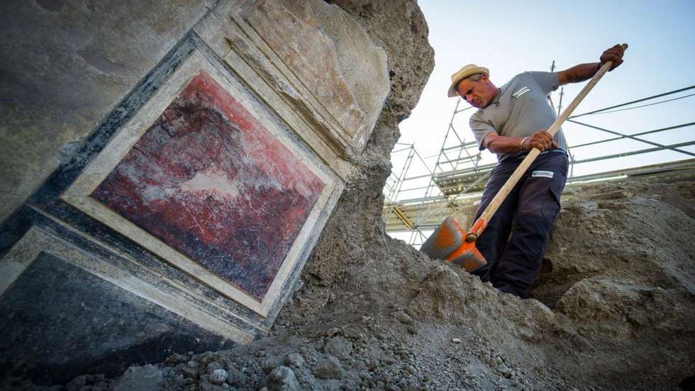 O projeto restaurou dois frescos que "estavam em milhares de pedaços partidos e em armazéns"