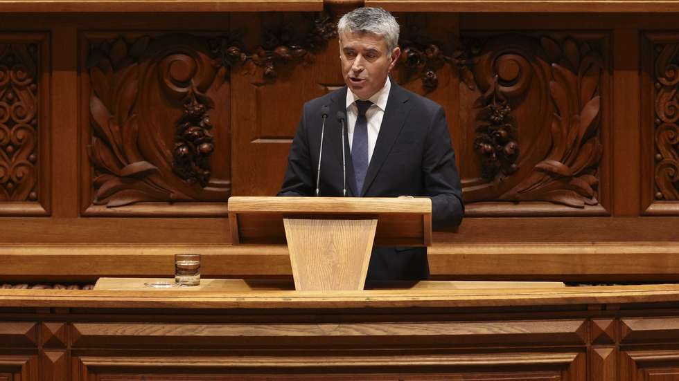 Portuguese Socialist Party (PS) secretary general, Jose Luis Carneiro, delivers a speech during the second day of the general debate on the 2027 State Budget (OE2027) at the Parliament in Lisbon, Portugal, 28 October 2026. ANDRÉ KOSTERS/LUSA