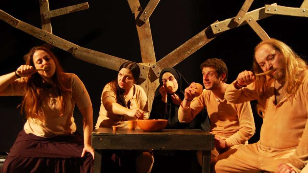 A 9.ª Mostra de Jovens Criadores de Teatro, uma iniciativa da Companhia de Teatro dos Aloés, a decorrer nos Recreios da Amadora