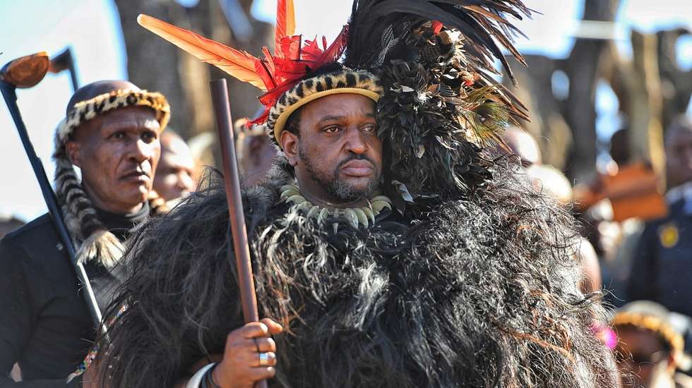 epa10130833 A handout photo made available by the South African Government Communications and Information System (GCIS) shows Zulu King Misuzulu kaZwelithini pictured during the MisuZulu kaZwelithiniâ€™s traditional crowning ceremony, Nongoma, Kwa Zulu Natal, South Africa, 20 August 2022. The event is a traditional coronation ceremony that is a rite of passage for him to take over the reins fully as the new King of the Zulu tribe. He is expected to wear a lion's skin when he enters the kraal. Succession battles continue to divide the royal family ahead of MisuZulu's sacred ritual of entering the kraal.  EPA/Fikile Marakalla / GCIS HANDOUT  HANDOUT EDITORIAL USE ONLY/NO SALES