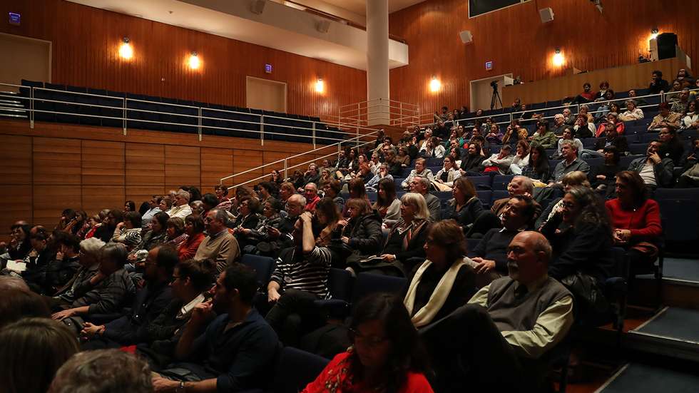 Mudar está em cena até 25 de outubro no Pequeno Auditório do CCB