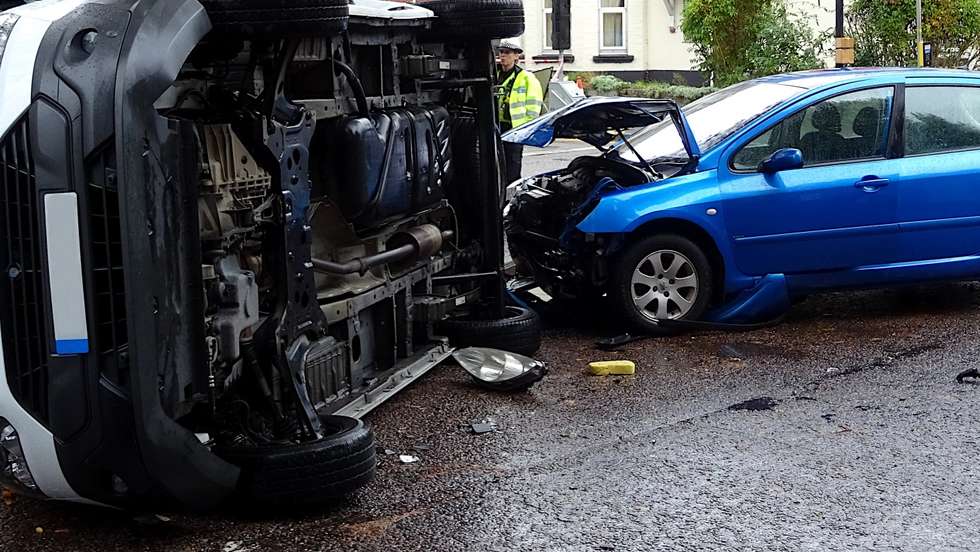 Fonte do Comando Regional dos Açores da PSP disse à agência Lusa que o acidente ocorreu "ao final da manhã", na cidade da Praia da Vitória