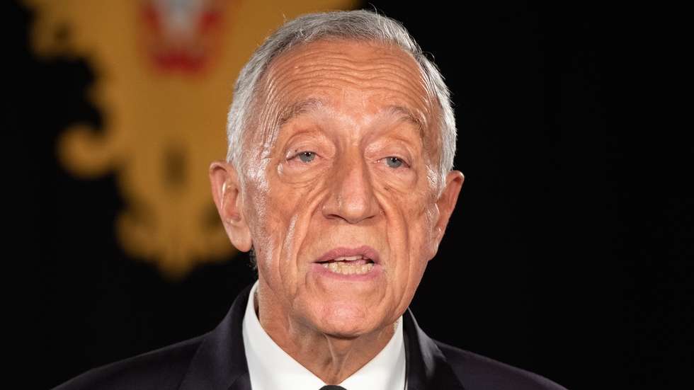 O Presidente da República, Marcelo Rebelo de Sousa, durante a comunicação ao país a partir do Palácio de Belém sobre a renovação do estado de emergência em Portugal por mais 15 dias, até às 23:59 de 23 de dezembro, para permitir medidas de contenção da epidemia de covid-19, Lisboa, 04 de dezembro de 2020. O atual estado de emergência teve início no dia 24 de novembro e termina às 23:59 da próxima terça-feira, 08 de dezembro. Esta renovação tem efeitos a partir das 00:00 de terça-feira, 24 de novembro. RUI OCHOA/PRESIDÊNCIA DA REPÚBLICA/LUSA