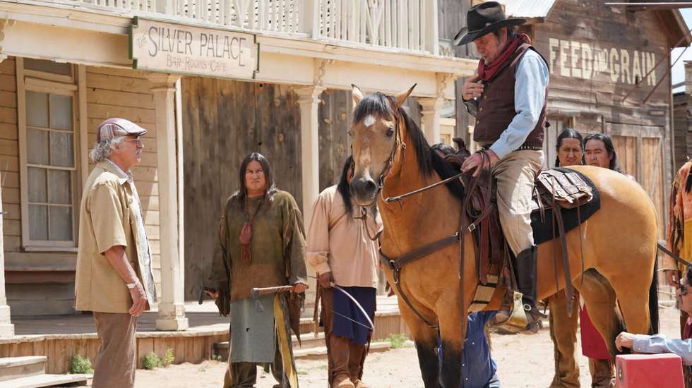 Robert De Niro e Tommy Lee Jones em "Um Bando de Vigaristas em... Hollywood"