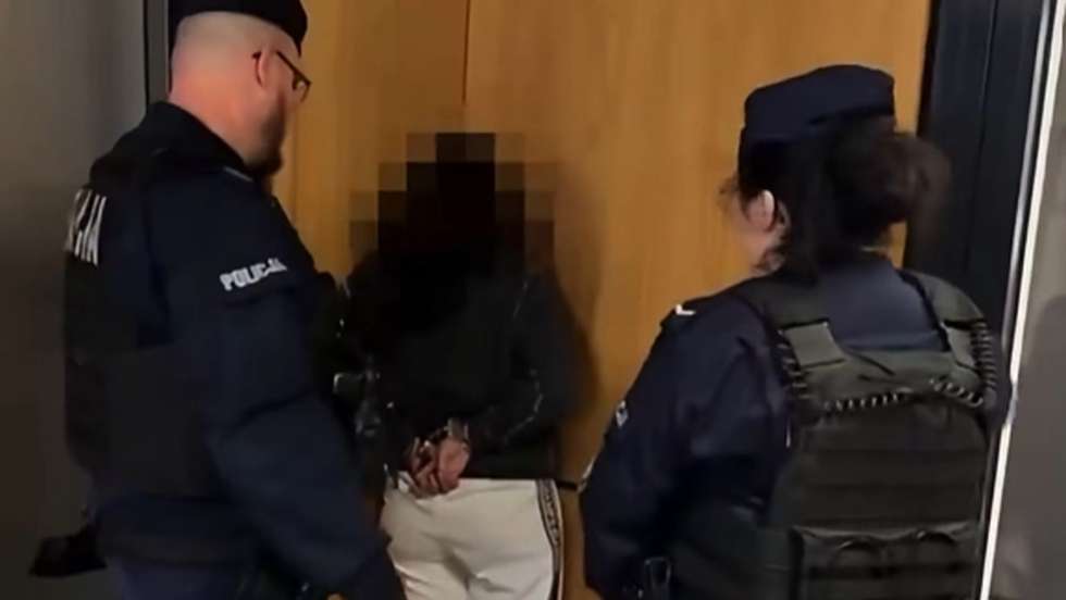 Mulher de 21 anos foi detida pela polícia da capital polaca