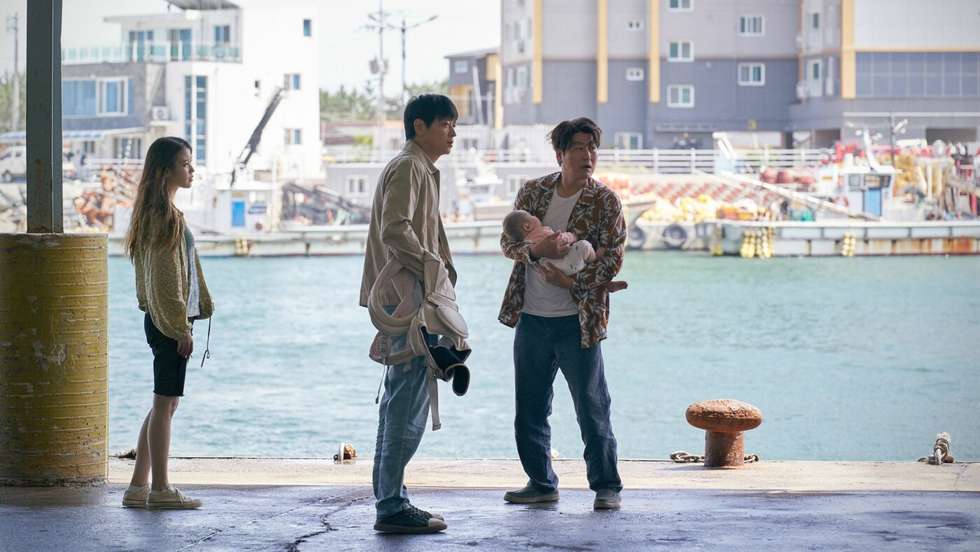 "Broker-Intermediários", realizado pelo japonês Hirokazu Kore-eda na Coreia do Sul