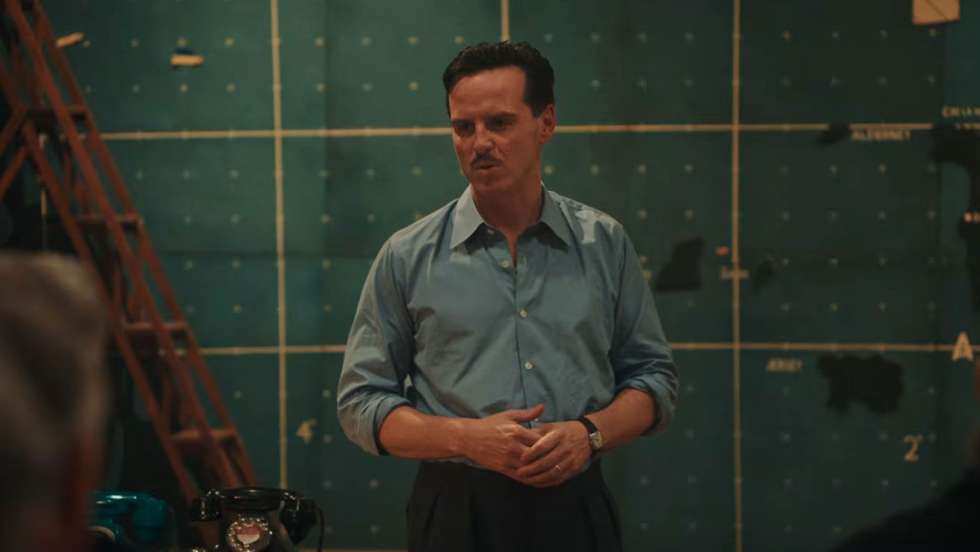 Andrew Scott é o meteorologista capitão James Stagg em "Dia D: Sobre Pressão", de Anthony Maras
