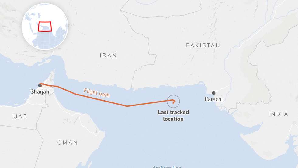 Mapa mostra o trajeto que o Boeing 737 através do mar Arábico: partiu dos Emirados Árabes Unidos em direção ao sul do Paquistão