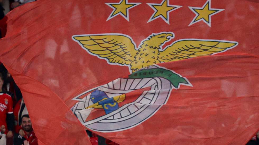 Na partida da fase de grupos da Taça da Liga, disputada no Estádio da Luz, em Lisboa, em 21 de dezembro, um adepto sofreu ferimentos depois de ter sido esfaqueado numa das bancadas do recinto, durante o intervalo do jogo que os encarnados venceram por 4-1